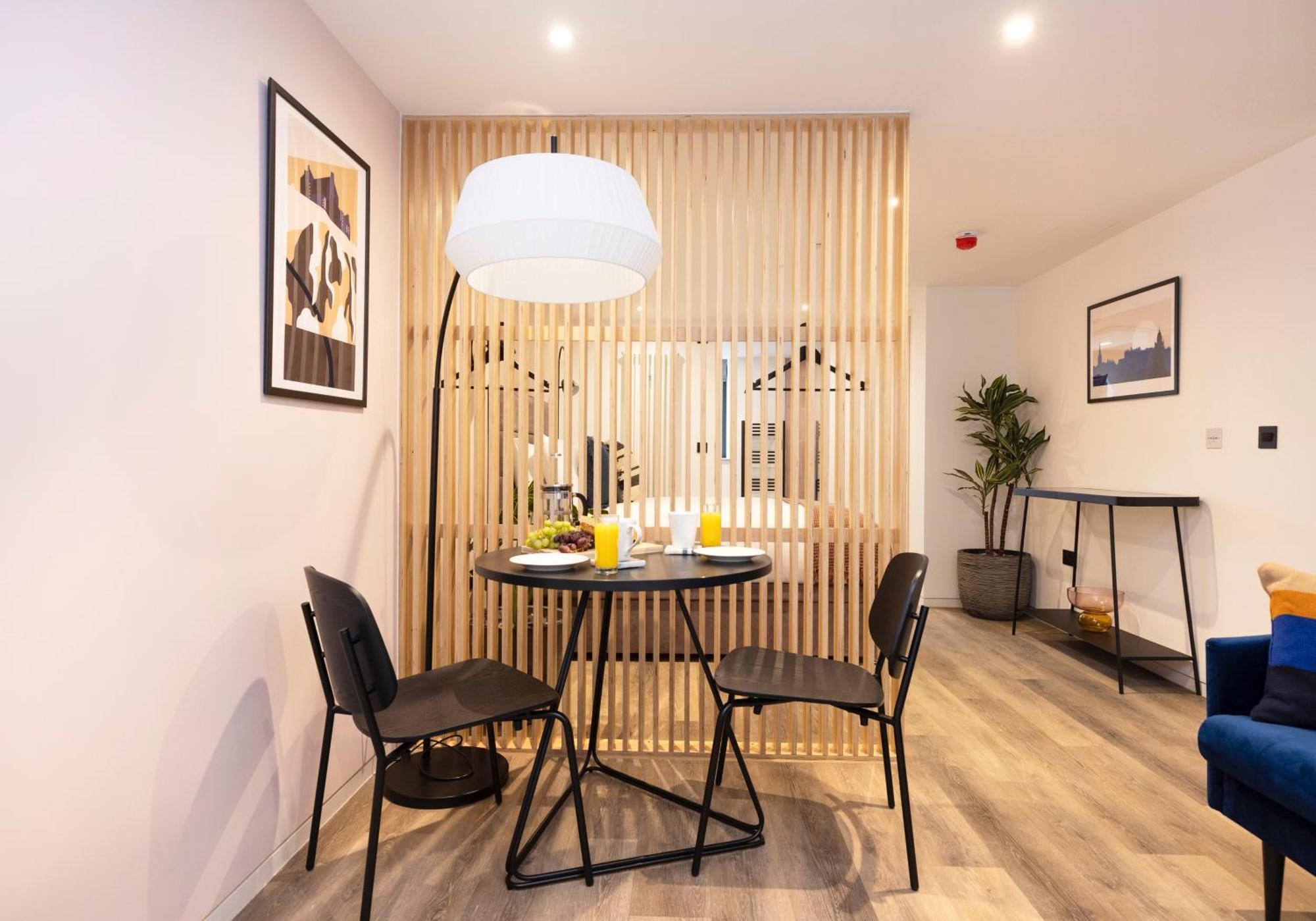 Charming Studios Near Holyrood Park & Calton Hill Εδιμβούργο Δωμάτιο φωτογραφία